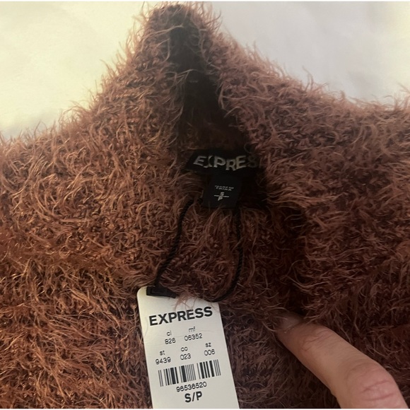 NWT • Express Cropped Fuzzy Brown Turtleneck Sweater - Picture 6 of 10